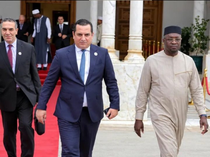 Mali : le Premier ministre algérien Sifi Ghrieb à Bamako, derrière le rapprochement, une crise loin d’être réglée