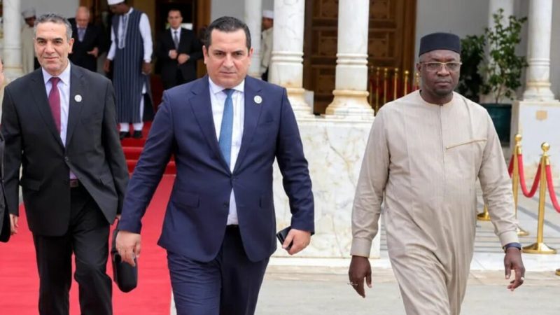 Mali : le Premier ministre algérien Sifi Ghrieb à Bamako, derrière le rapprochement, une crise loin d’être réglée