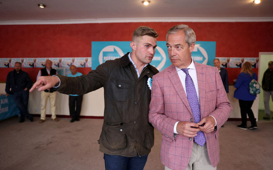 Reform UK éclaboussé par un scandale de financement : deux proches de Farage démissionnent