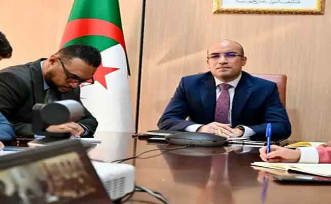 Chaïb tient une rencontre avec la communauté algérienne en Arabie saoudite