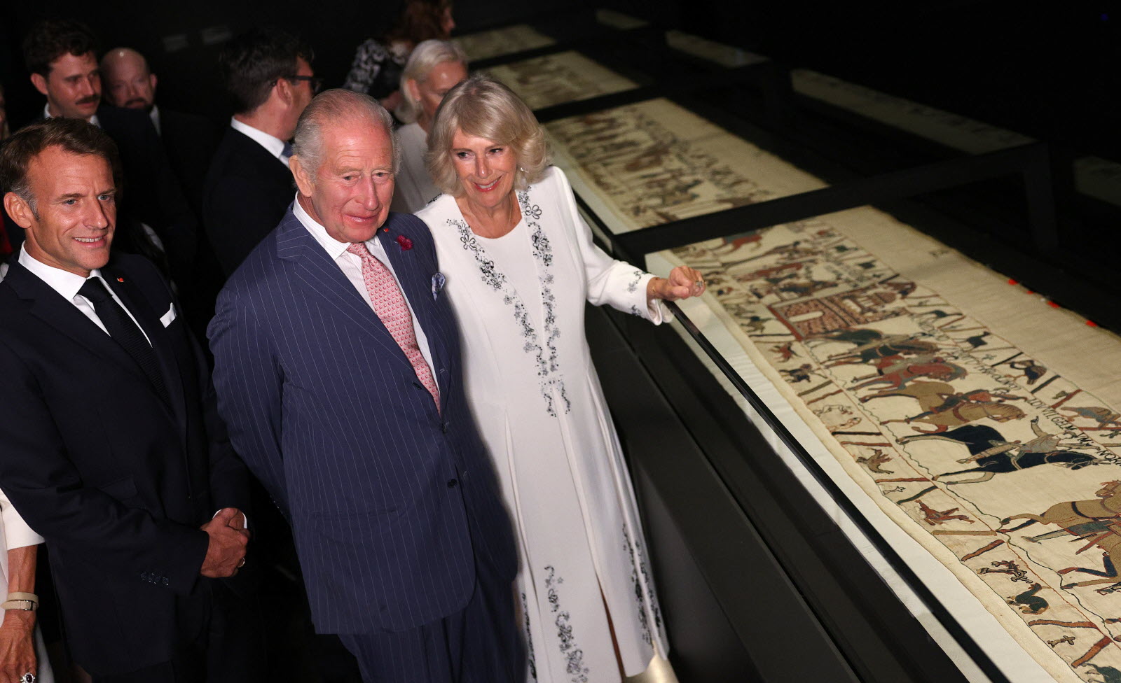 La Tapisserie de Bayeux exposée à Londres : Macron et Charles III célèbrent l’amitié franco-britannique