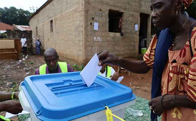 Guinée-Bissau: les électeurs appelés à se prononcer sur un régime présidentiel renforcé, l’opposition dénonce un scrutin sous restrictions