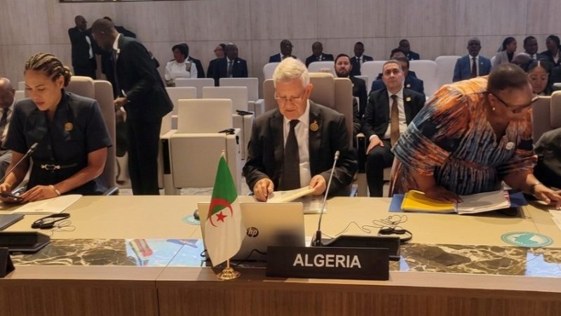 Alger plaide pour une implication des dirigeants africains dans les médiations : les contradictions d’une diplomatie en quête d’influence