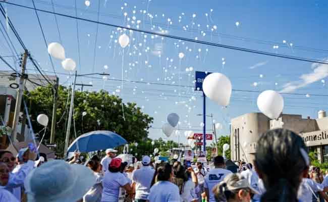 « Nous voulons la paix » : des milliers de Mexicains manifestent contre la guerre du cartel de Sinaloa
