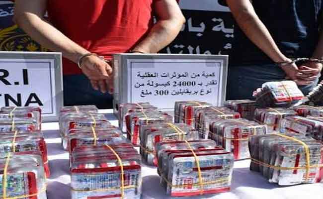 Arrestation de 4 personnes en flagrant délit avec 385 capsules de prégabaline à Batna