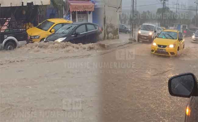 Tunisie : pluies torrentielles à Tunis, routes inondées et automobilistes piégés