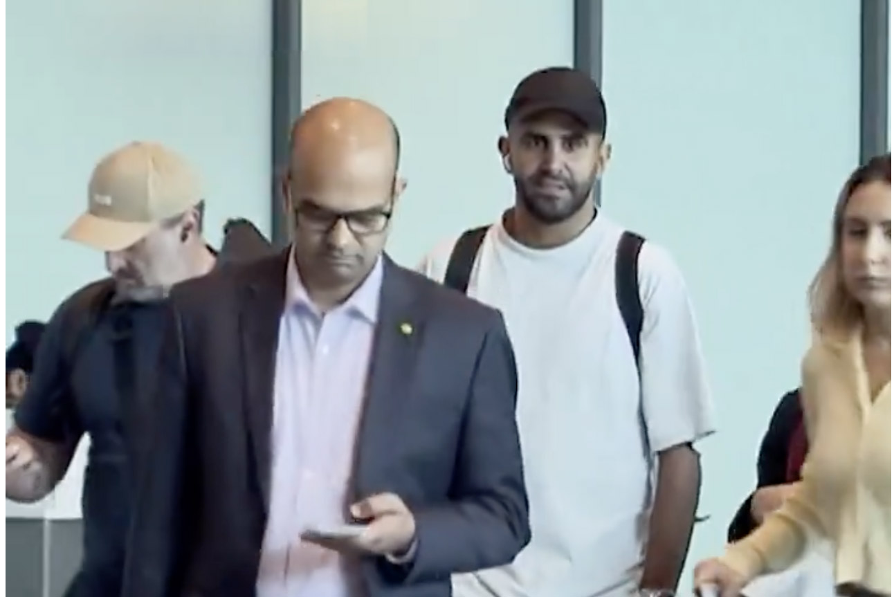 Mahrez au Qatar: les rôles décisifs de M’bolhi et Taïder dans les coulisses