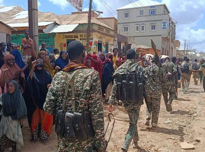 Somalie : l’armée fédérale et les forces de l’ex-gouverneur Laftagareen s’affrontent aux portes de Baidoa