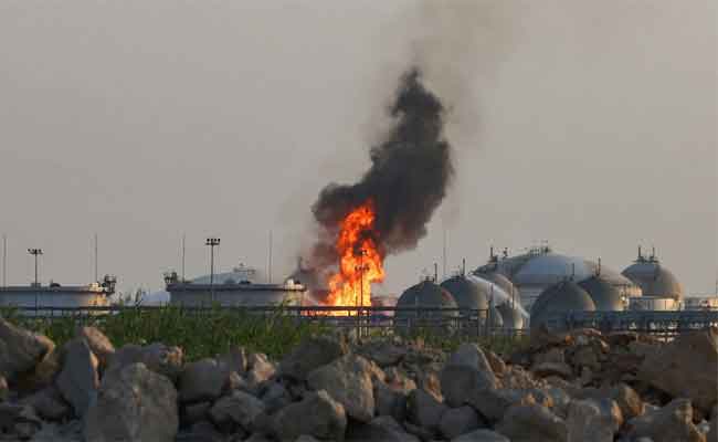 Arabie saoudite : les Houthis revendiquent des attaques contre la plus grande raffinerie du royaume et le ministère de la Défense