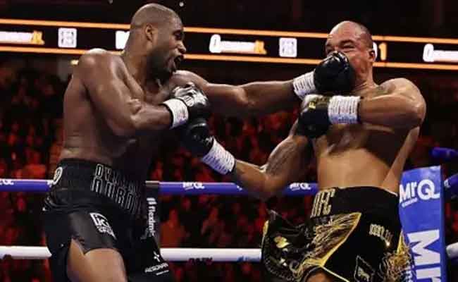 Boxe : Dubois pulvérise Wardley en deux rounds et conserve sa ceinture WBO