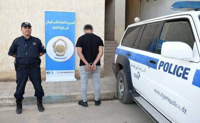 Police de la wilaya de Chlef arrête un suspect qui aurait exploité le handicap d’un jeune pour lui voler son téléphone portable