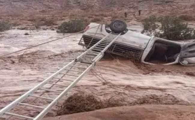 Sauvetage de 7 personnes piégées dans une voiture dans l’Oued Abalessa, wilaya de Tamanrasset