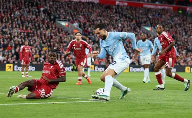 Premier League : Manchester City corrige Liverpool (3-0) dans un climat de polémique financière