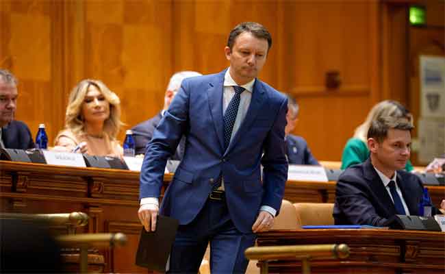 Roumanie : le Parlement rejette le gouvernement de Siegfried Mureșan, la crise politique se prolonge