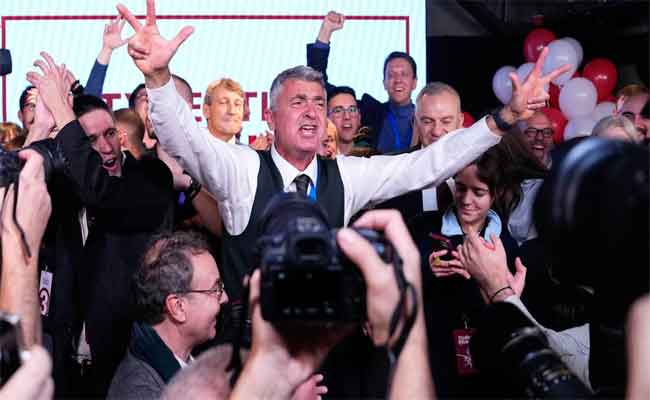 Serbie : quatorze ans de pouvoir ébranlés, Belgrade célèbre la défaite de Vučić